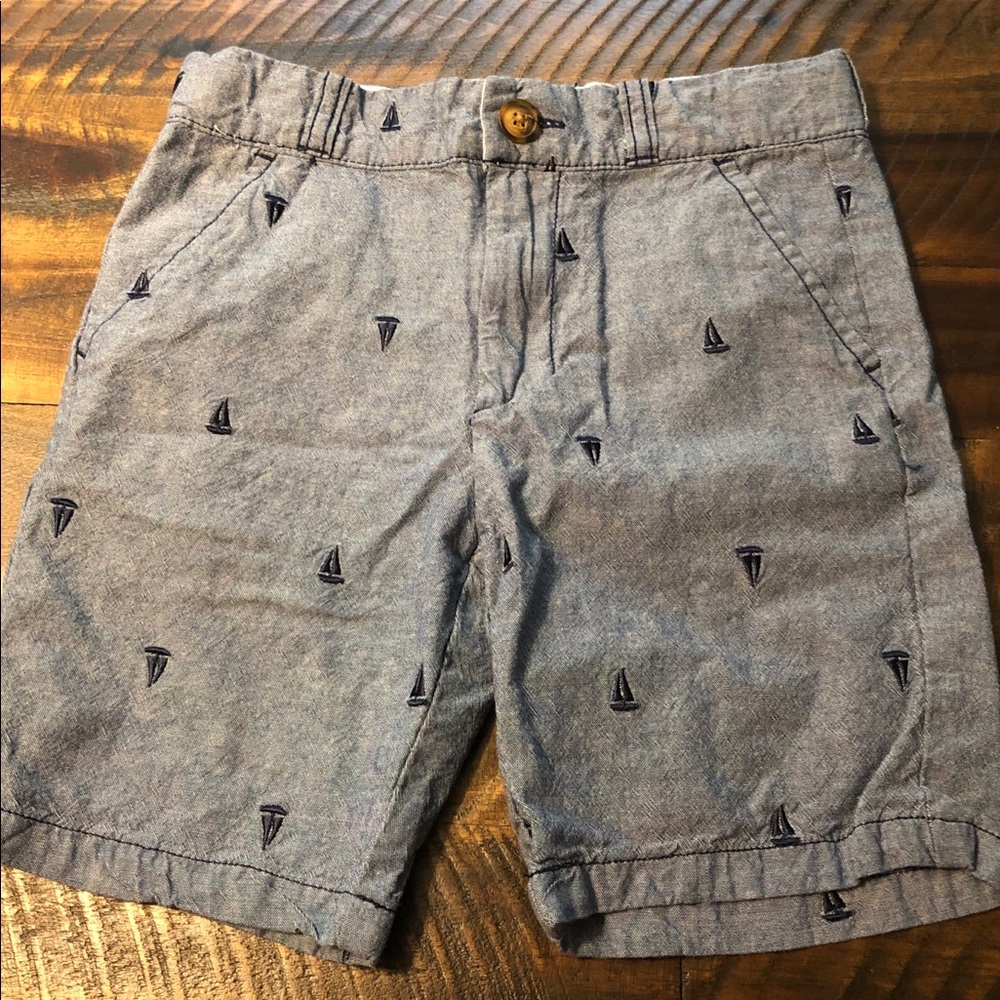 NWOT Carter’s Boys Size 6 denim colored shorts